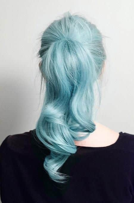cabelo azul pastel