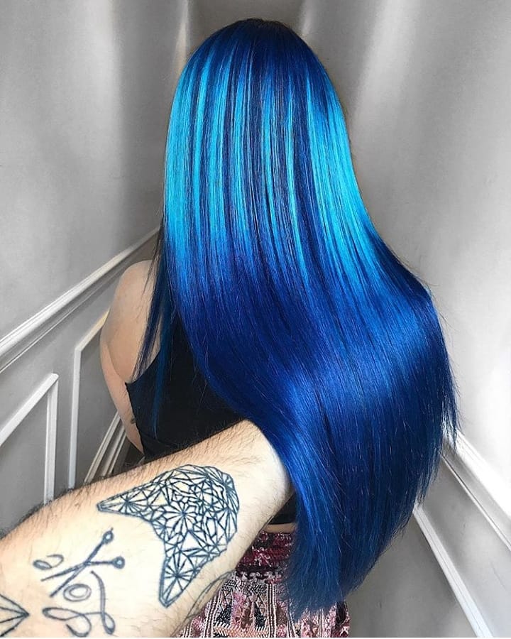 cabelo azul royal liso